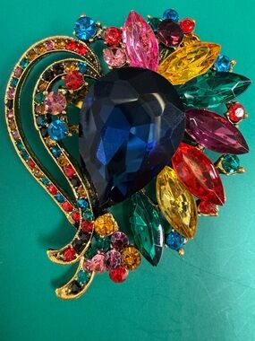Multicolor Crystal Rhinestone Heart Brooch or Pendent with Deep Blue Center